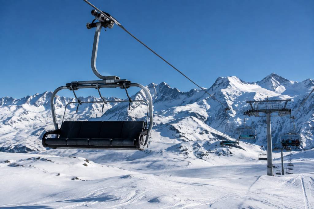 Caisses remontées mécaniques STGM Brévières : horaires, tarifs et conseils à Tignes